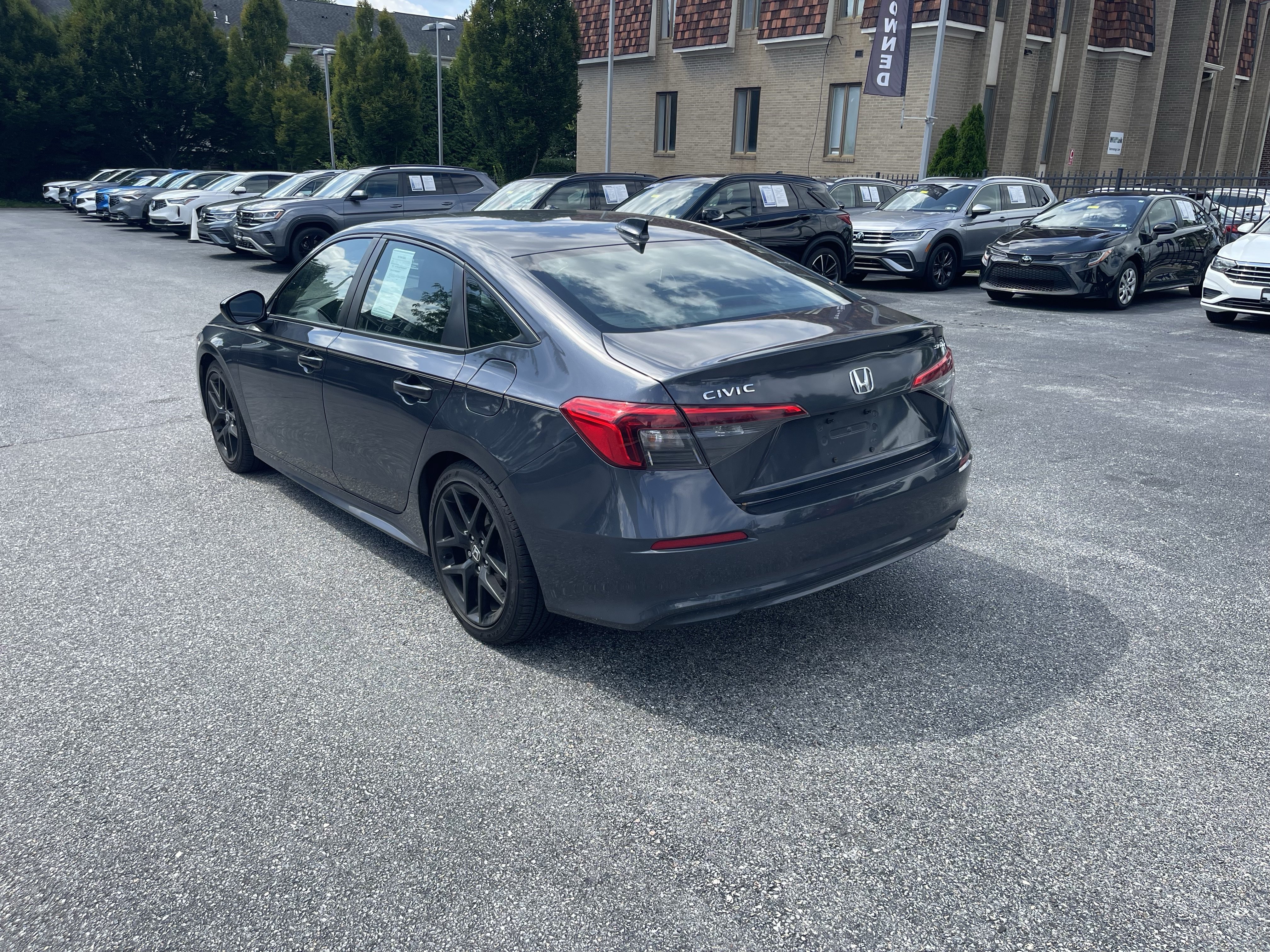Used 2022 Honda Civic Sport image 5