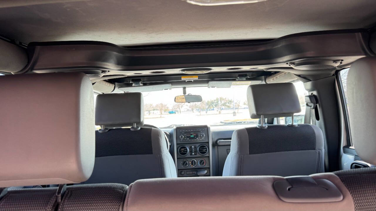 Used 2007 Jeep Wrangler Unlimited X image 21
