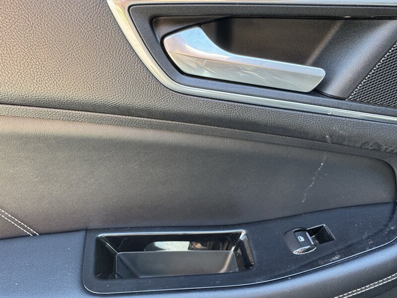 Used 2015 Ford Edge Sport FWD image 28
