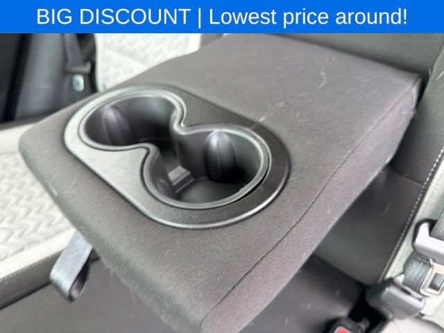 Used 2023 Chevrolet Equinox LT w/ LPO, Floor Liner Package FWD image 17