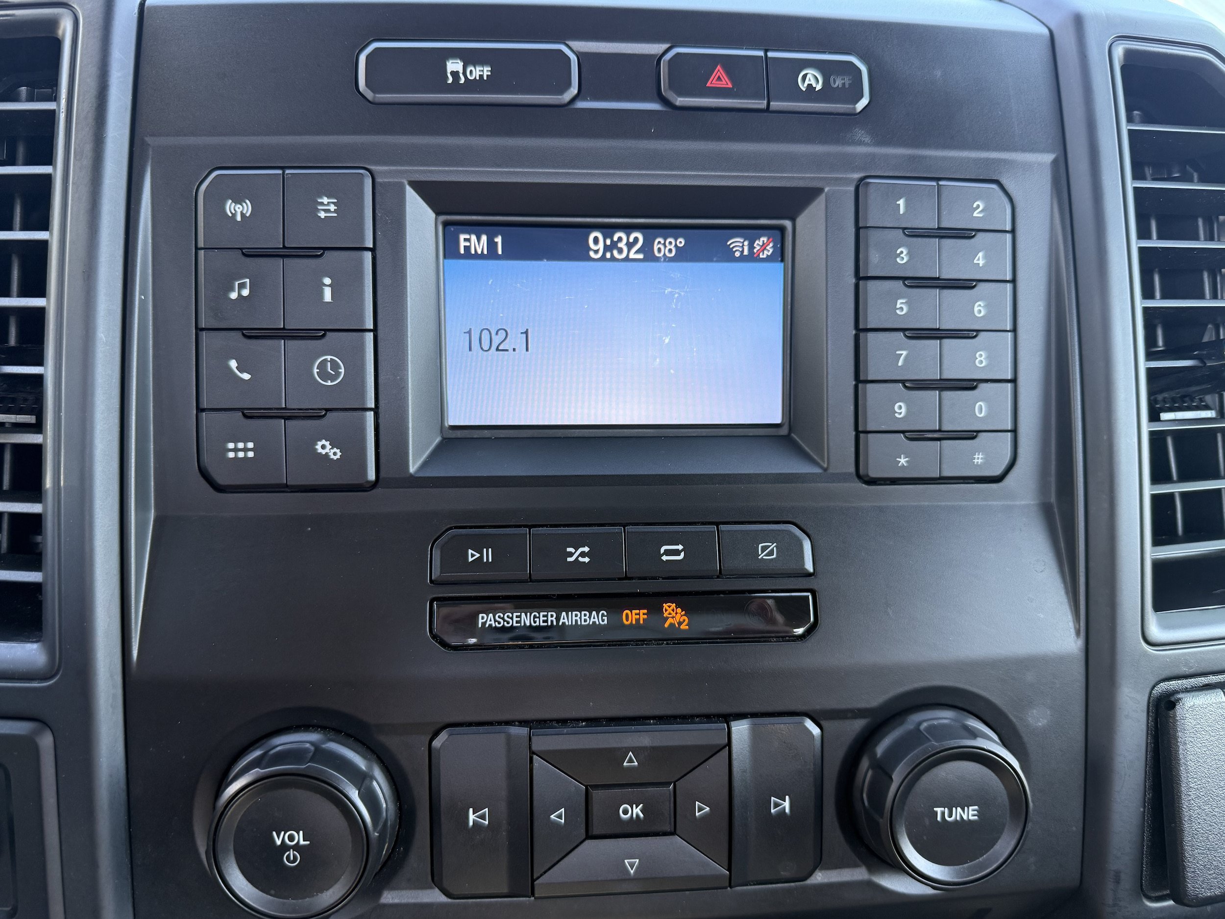Used 2018 Ford F150 XL w/ Equipment Group 101A Mid AWD/4WD image 20