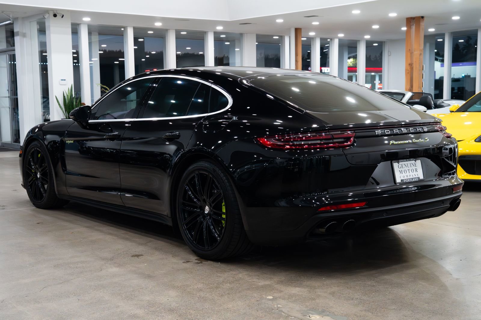 Used 2019 Porsche Panamera Turbo S image 6