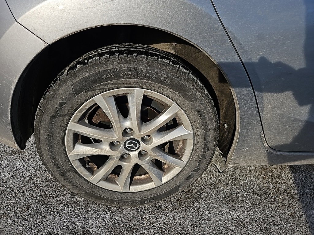 Used 2014 MAZDA MAZDA3 i Touring image 9