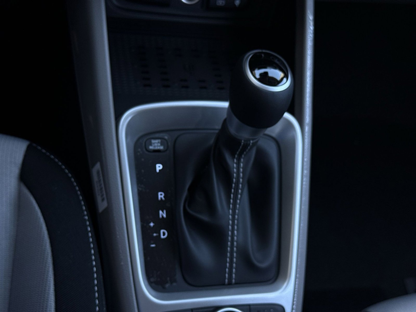 New 2026 Hyundai Venue SEL FWD image 21