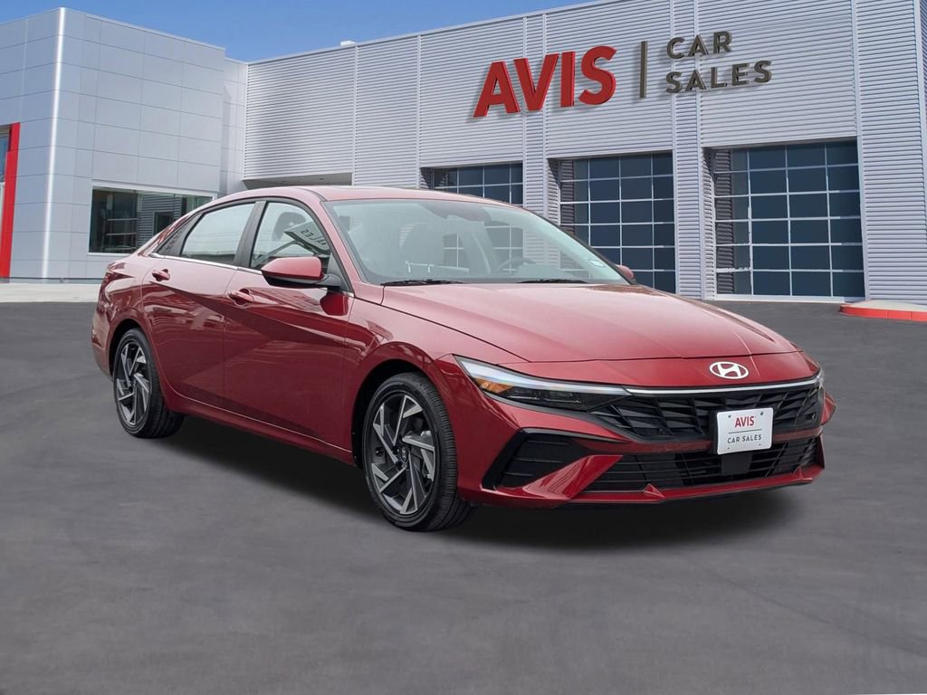 Used 2025 Hyundai Elantra SEL image 9