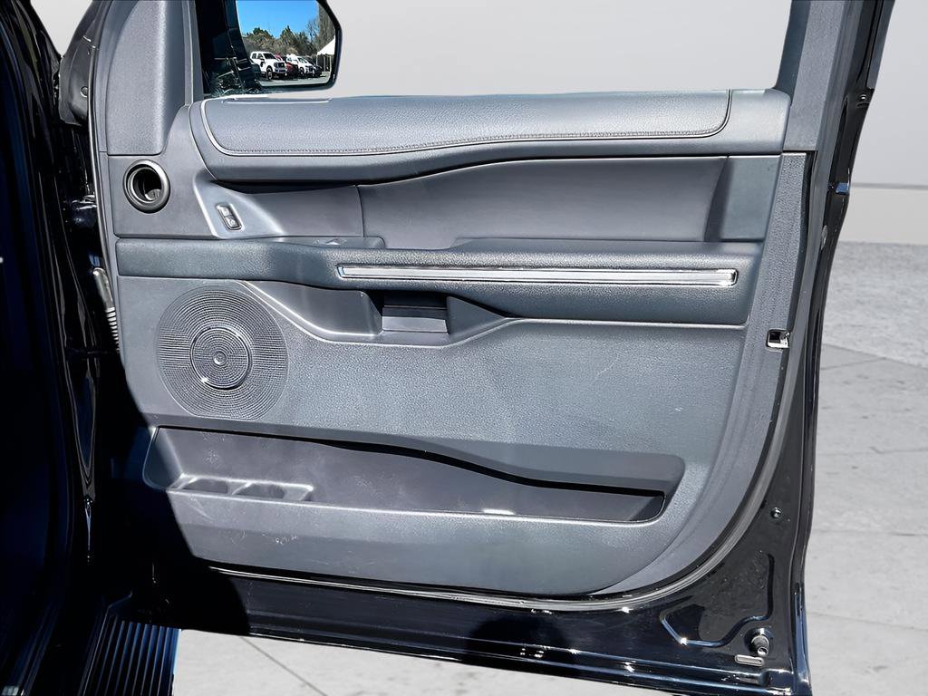 Used 2023 Ford Expedition Max XLT AWD/4WD image 31