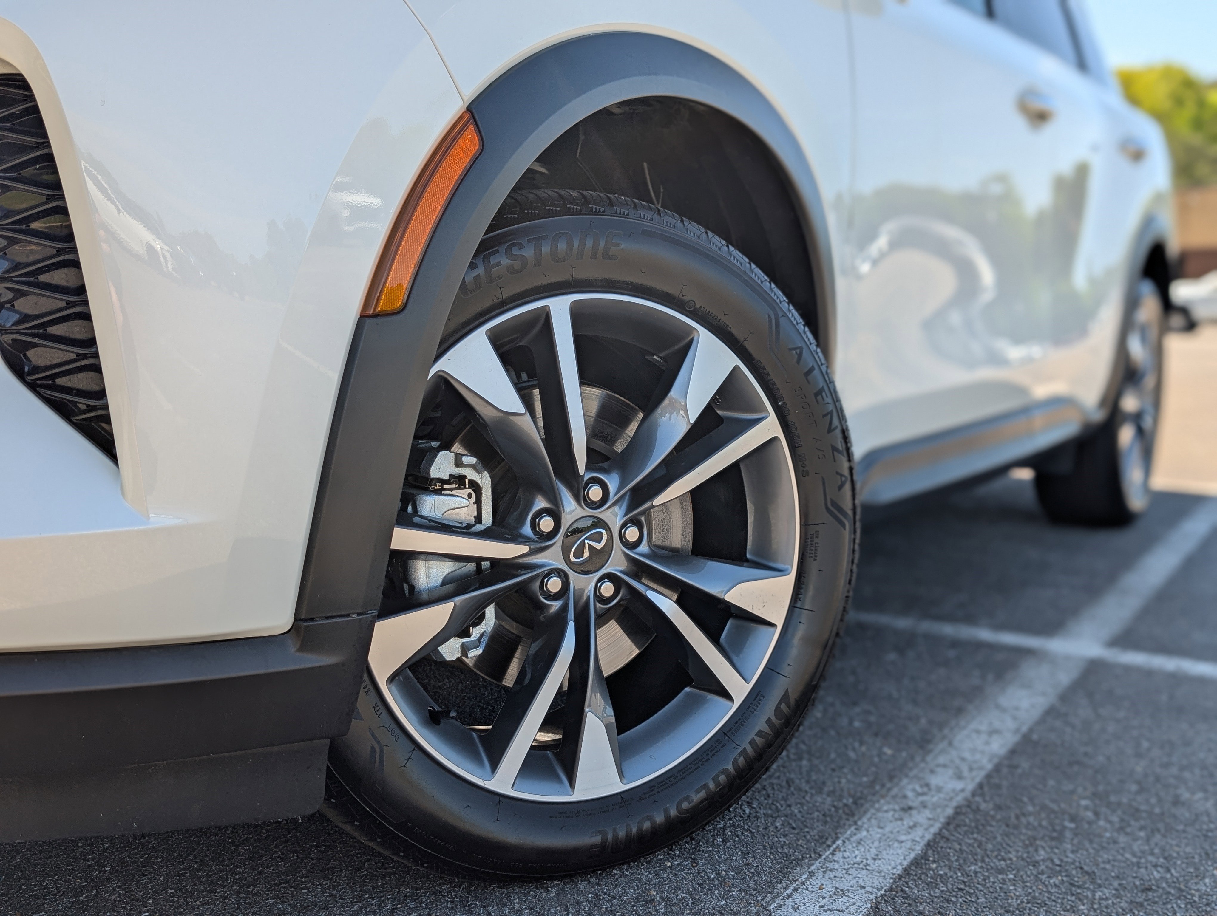 Used 2025 INFINITI QX60 Luxe FWD image 37