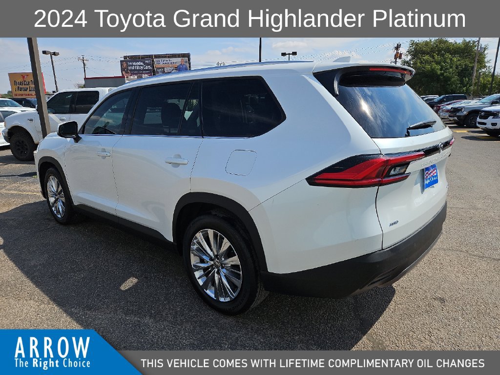Used 2024 Toyota Grand Highlander AWD image 8