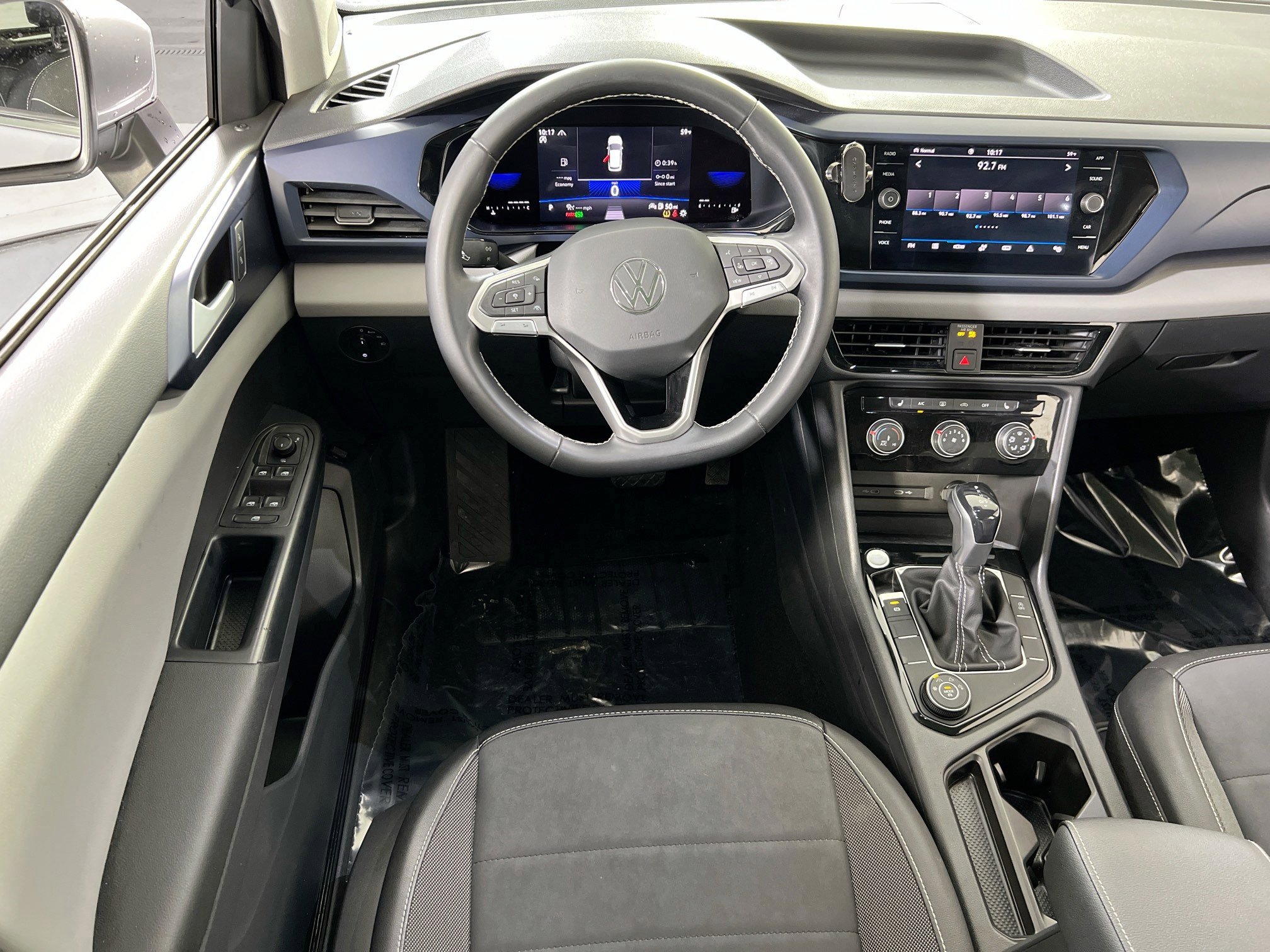 Used 2023 Volkswagen Taos SE AWD/4WD image 22