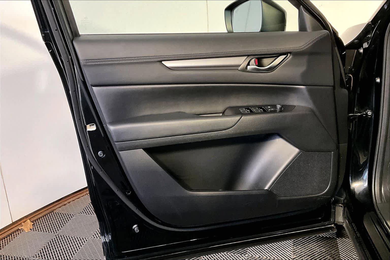 Used 2020 MAZDA CX-5 Touring AWD/4WD image 22
