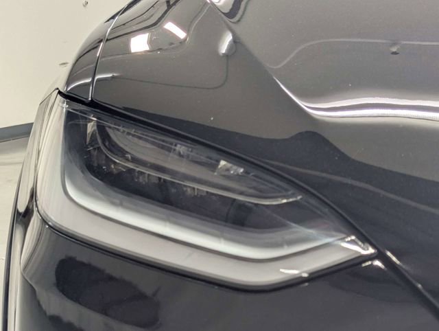 Used 2022 Tesla Model X Plaid image 27