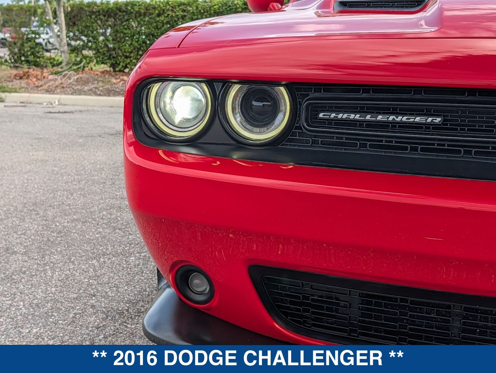 Used 2016 Dodge Challenger R/T Scat Pack w/ Leather Interior Group RWD image 10