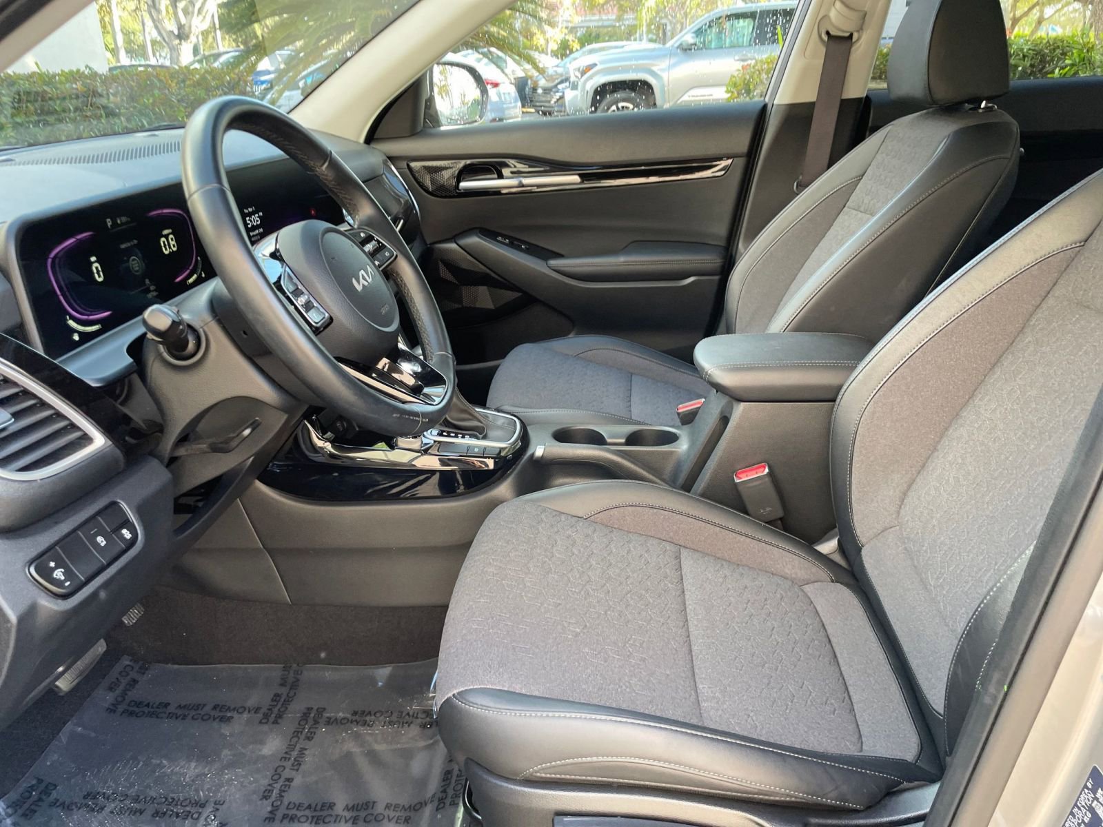 Used 2025 Kia Seltos S FWD image 23