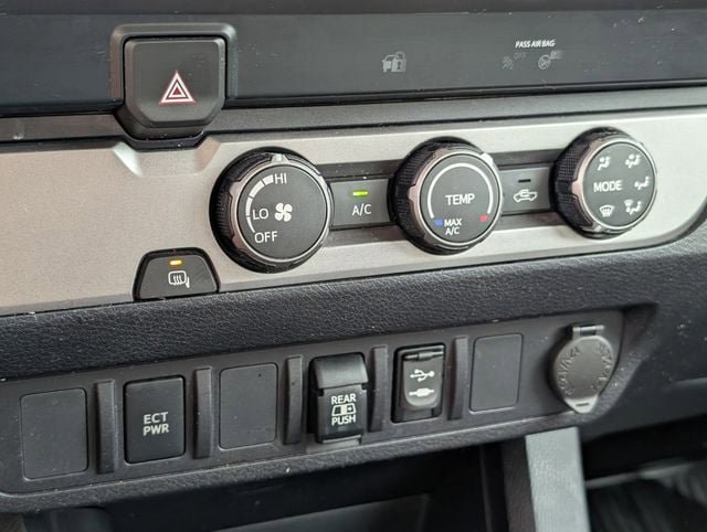 Used 2019 Toyota Tacoma SR5 image 17