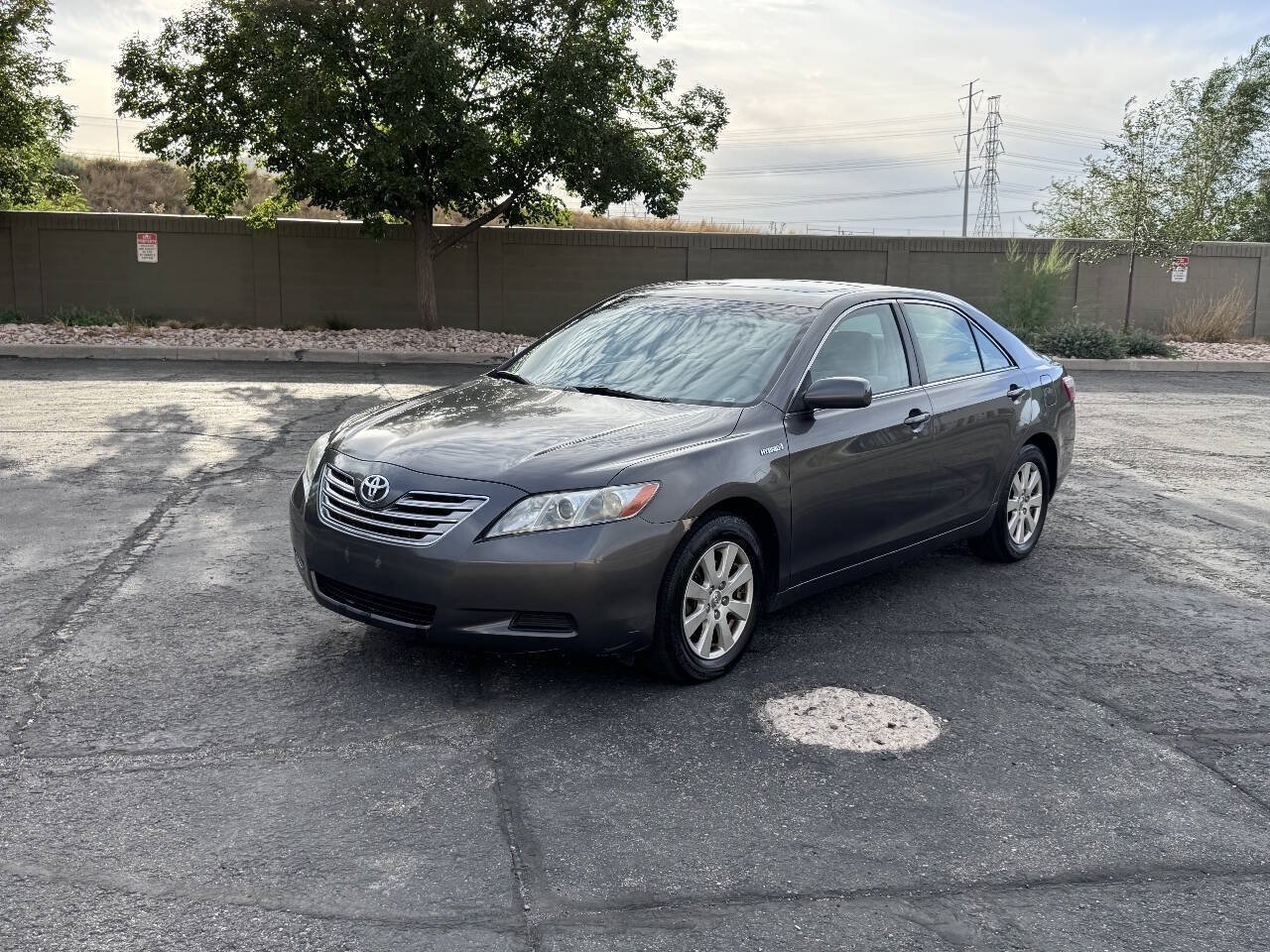 Used 2007 Toyota Camry Hybrid FWD image 2