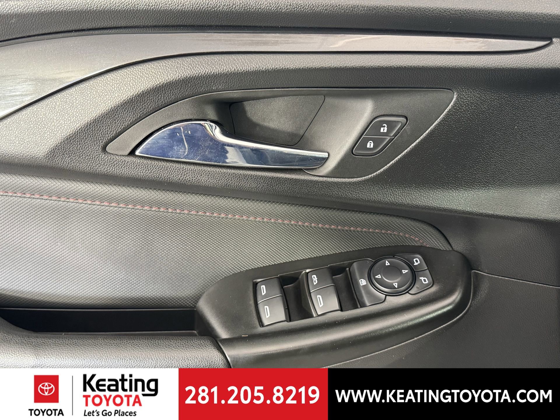 Used 2021 Chevrolet TrailBlazer RS w/ Sun and Liftgate Package image 12