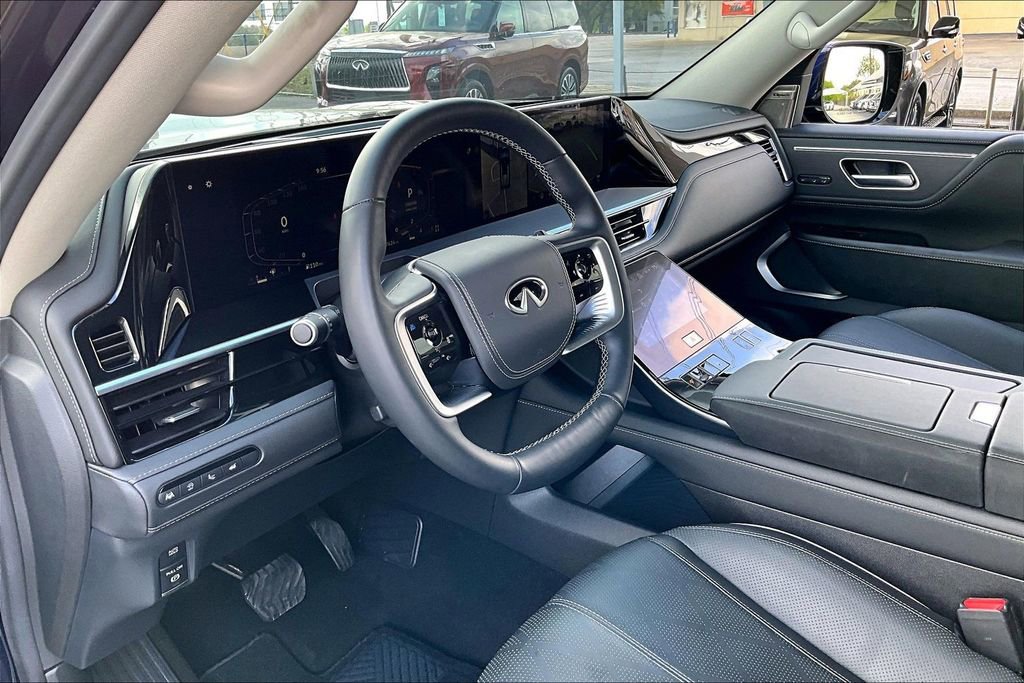 Certified 2025 INFINITI QX80 Sensory image 18