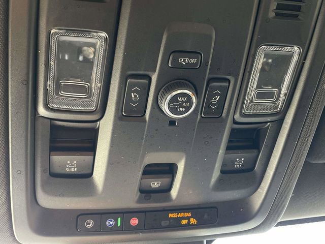 Used 2025 GMC Yukon AT4 image 33