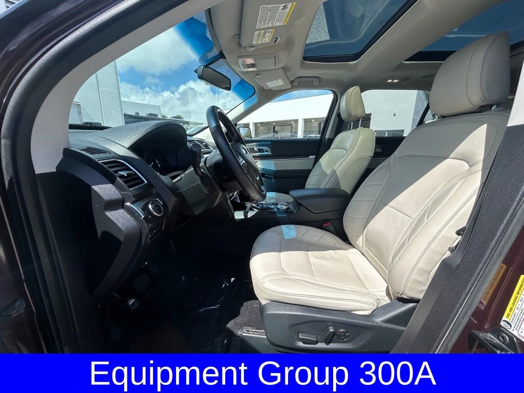 Used 2019 Ford Explorer Limited w/ Limited Luxury Package image 10
