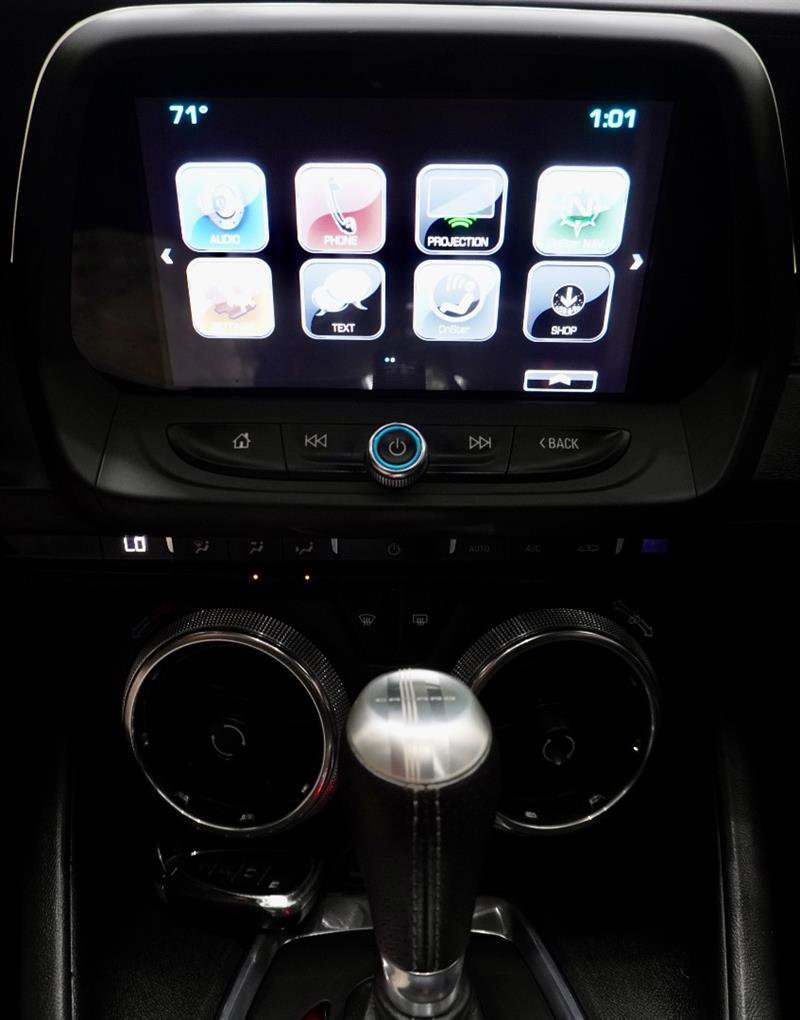 Used 2017 Chevrolet Camaro SS RWD image 13