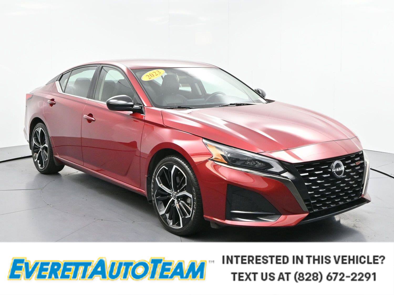 Used 2023 Nissan Altima 2.5 SR FWD image 1