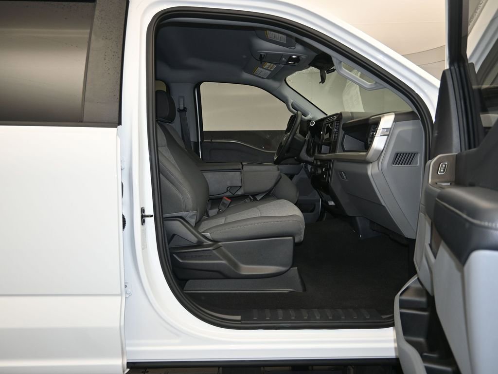 Used 2024 Ford F250 XL w/ STX Appearance Package image 27