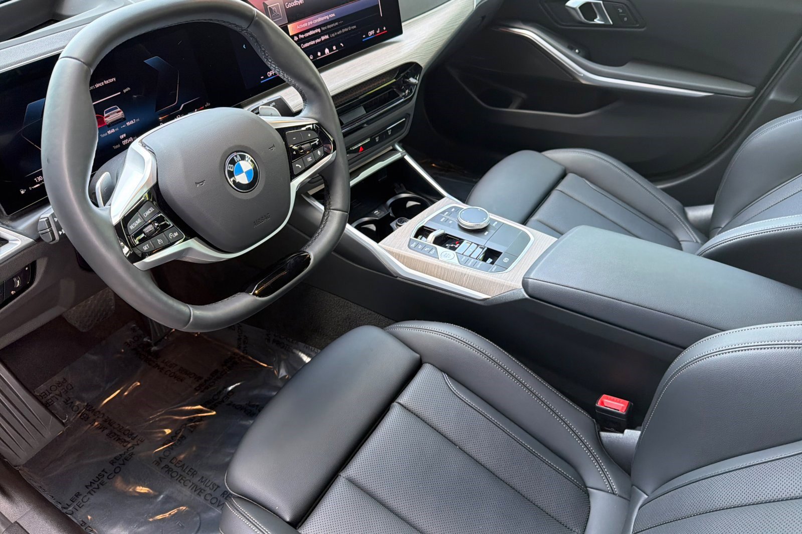 Certified 2025 BMW 330i Sedan image 11