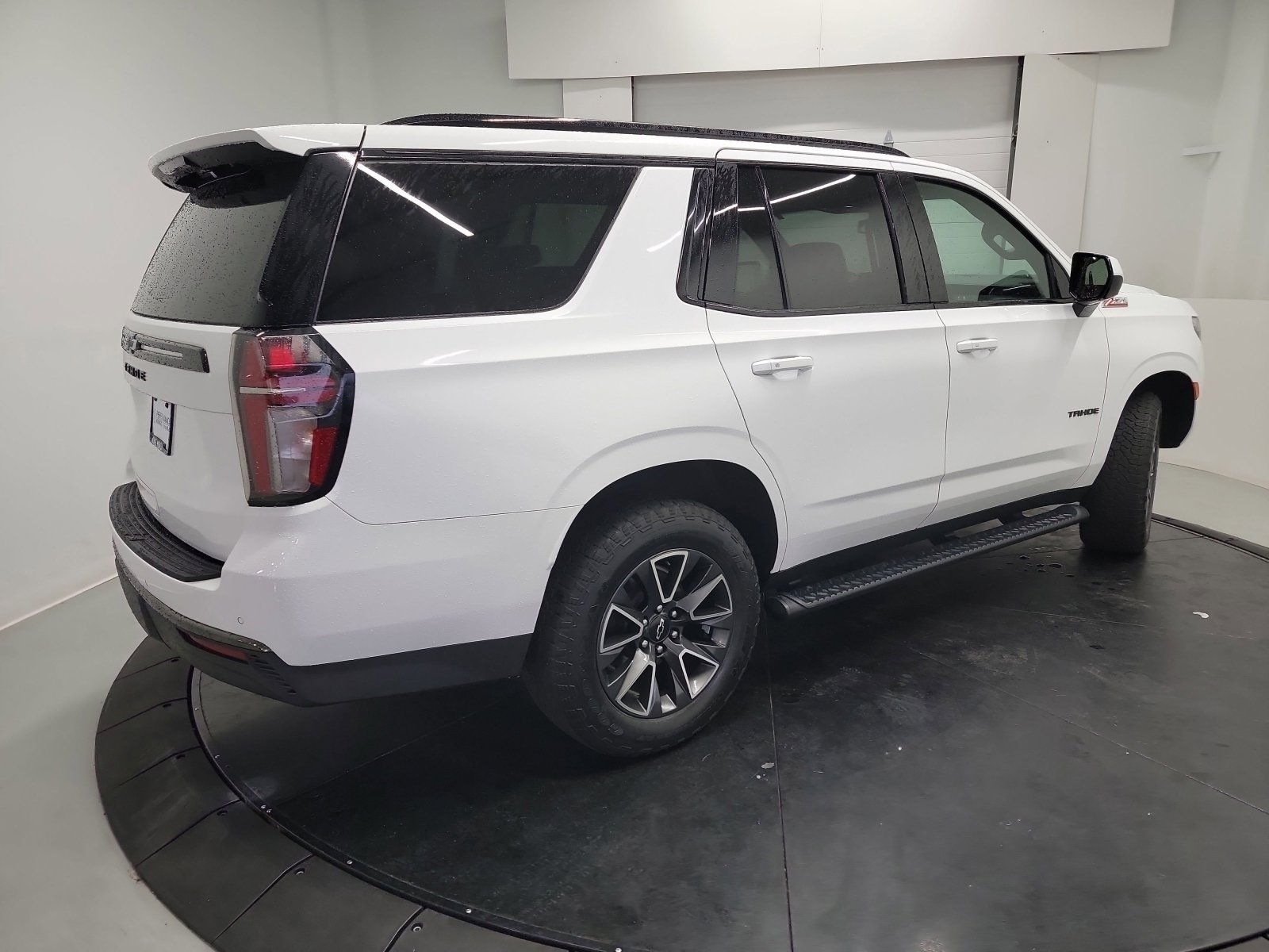 Used 2022 Chevrolet Tahoe Z71 AWD/4WD image 9