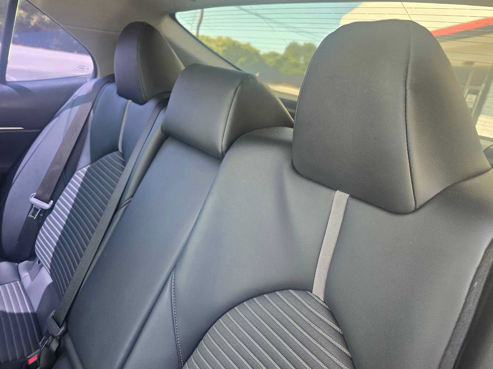 Used 2023 Toyota Camry SE FWD image 17