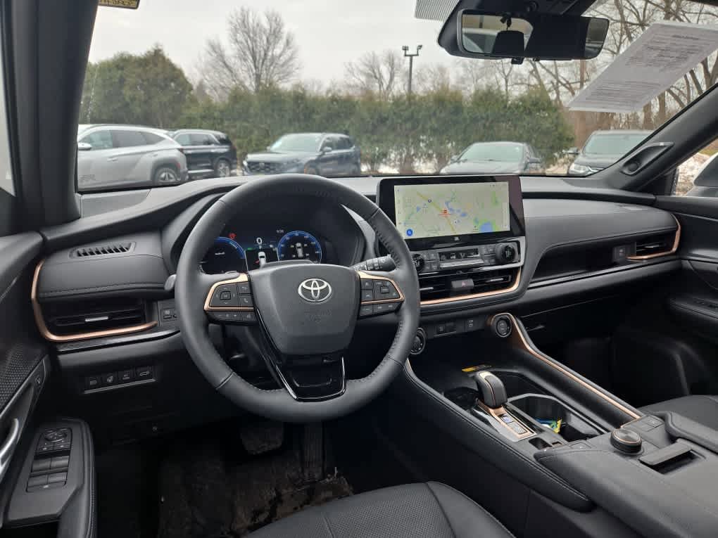 Used 2024 Toyota Grand Highlander AWD Hybrid image 12