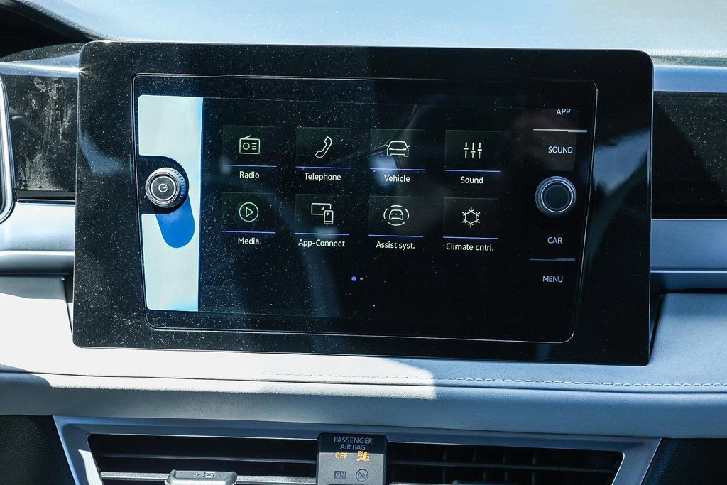 New 2025 Volkswagen Taos SE image 31