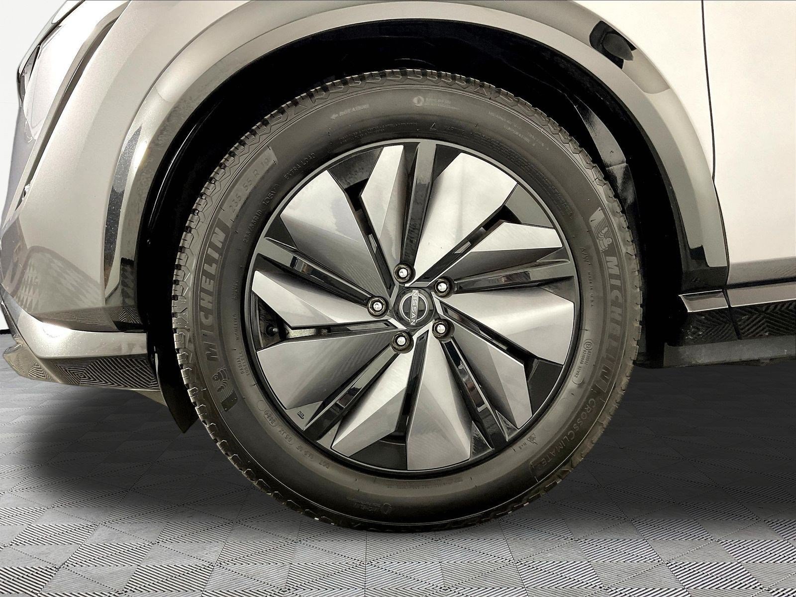 Certified 2023 Nissan Ariya AWD image 34
