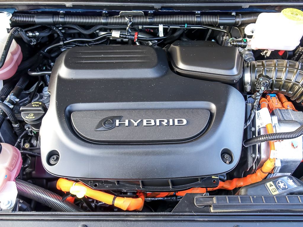 Used 2020 Chrysler Pacifica Limited FWD image 28