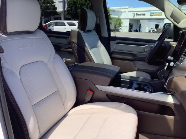 New 2026 RAM 1500 Laramie AWD/4WD image 44