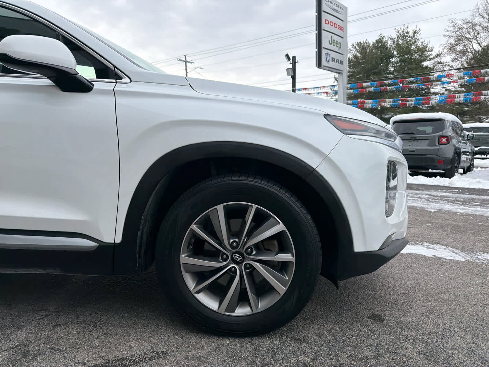Used 2019 Hyundai Santa Fe SEL image 5