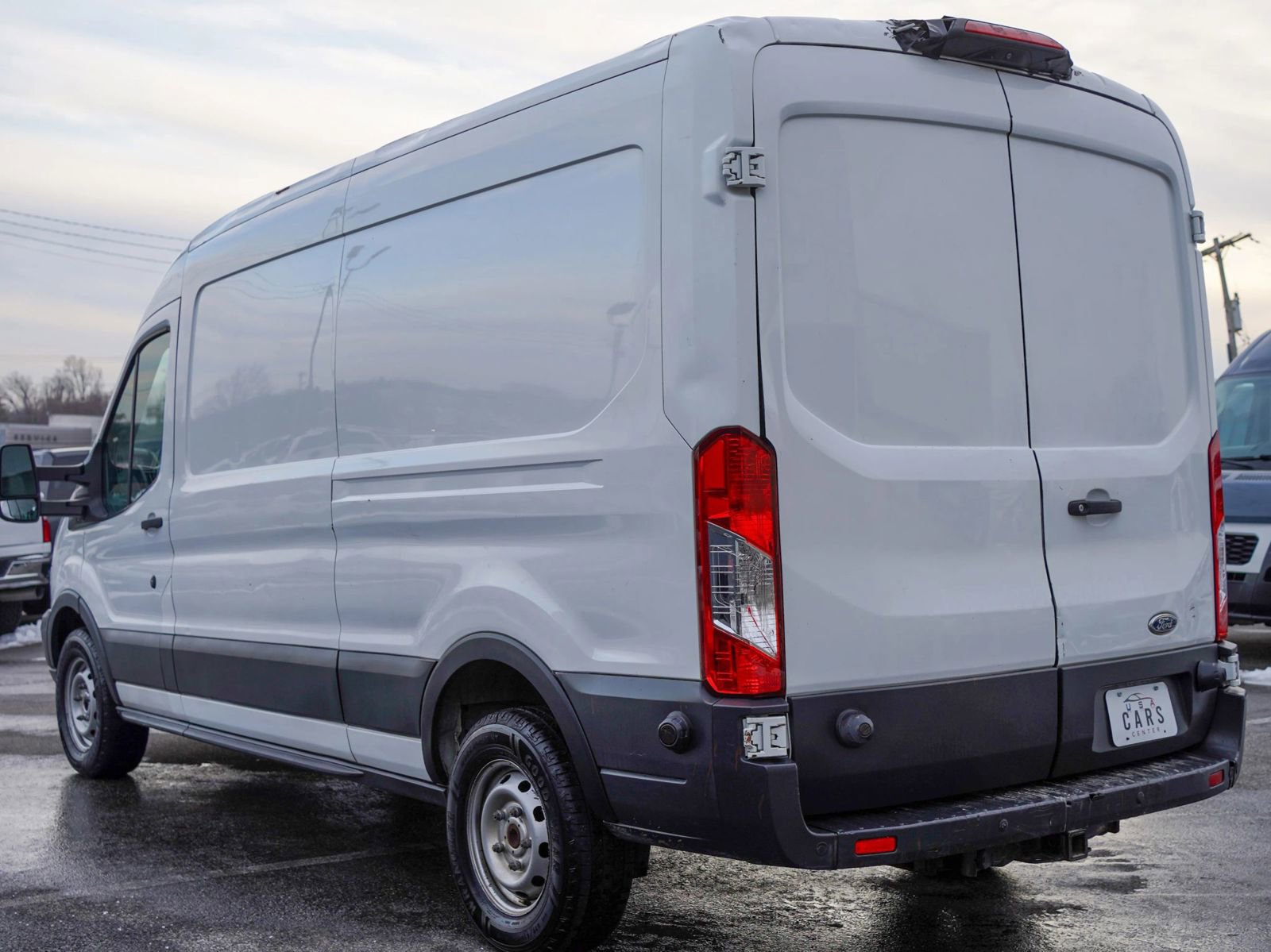 Used 2018 Ford Transit 350 148 Medium Roof image 8