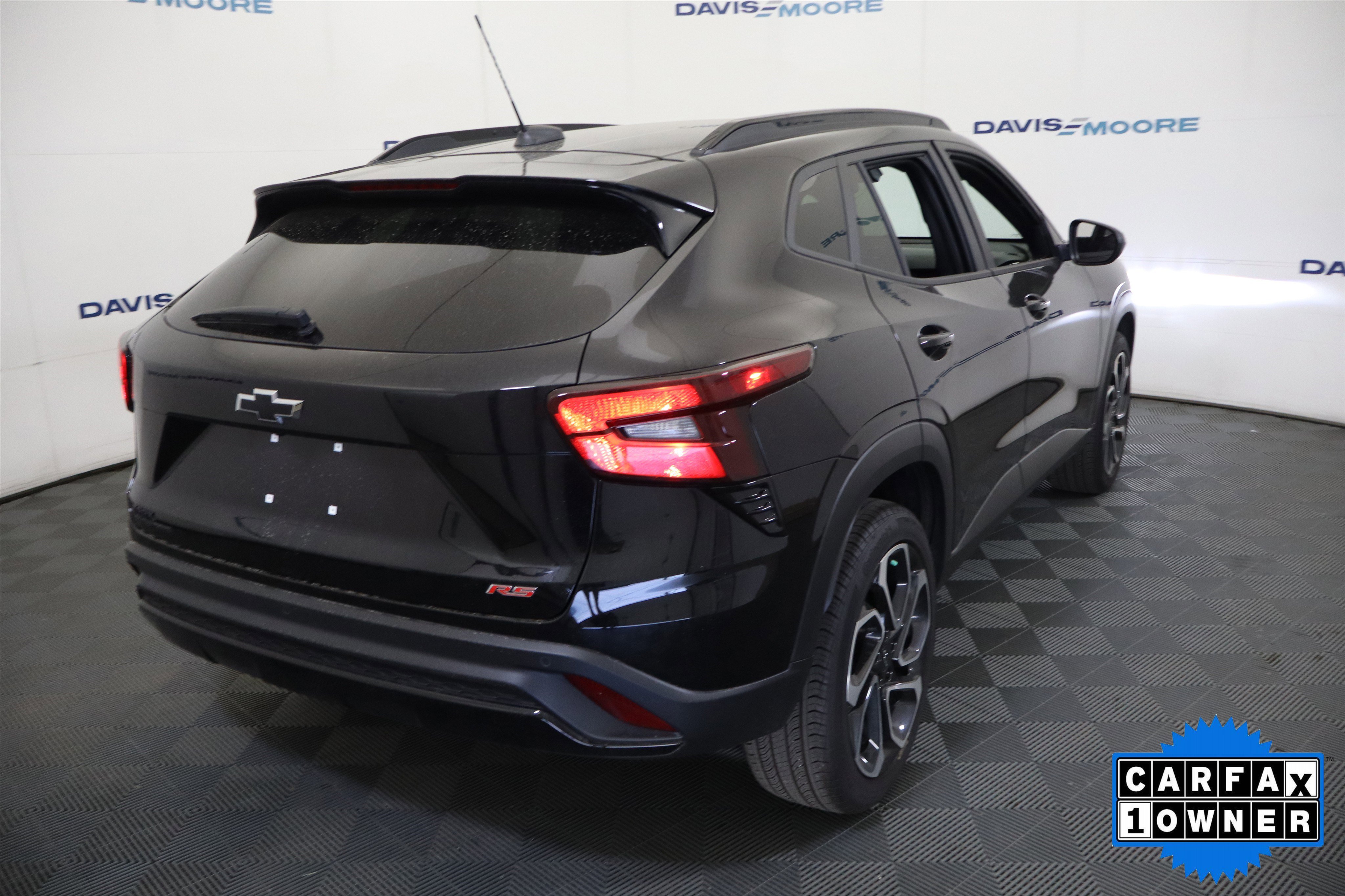 Used 2025 Chevrolet Trax RS w/ Driver Confidence Package FWD image 6