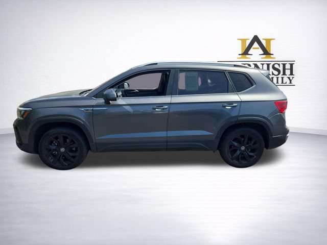 Certified 2023 Volkswagen Taos SE FWD image 9