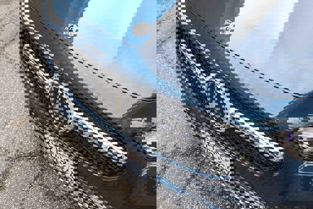 Used 2023 Mercedes-Benz GLA 250 w/ Premium Package image 8