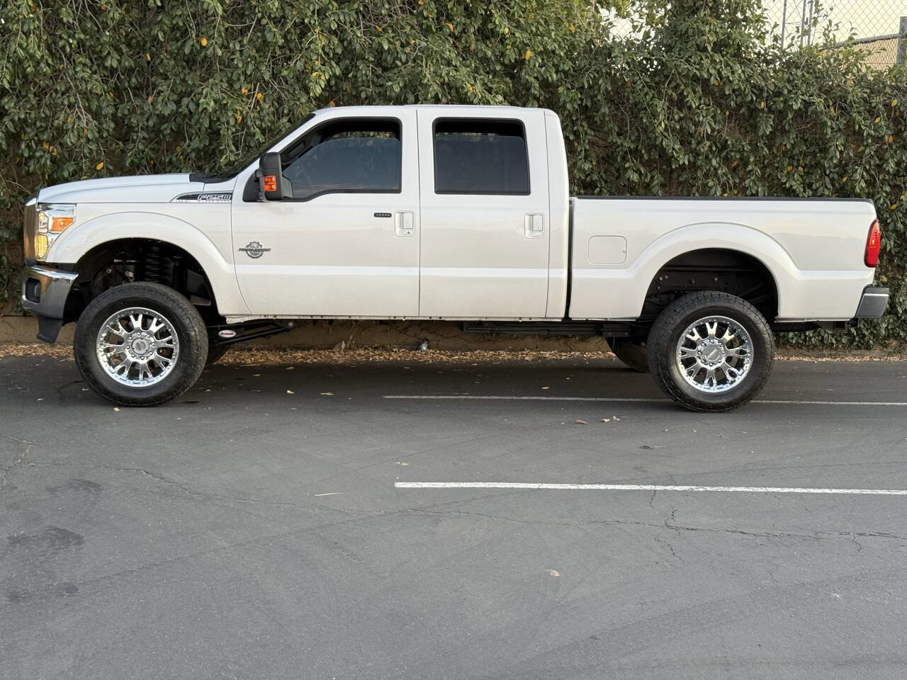 Used 2016 Ford F250 Lariat w/ Lariat Ultimate Package image 7