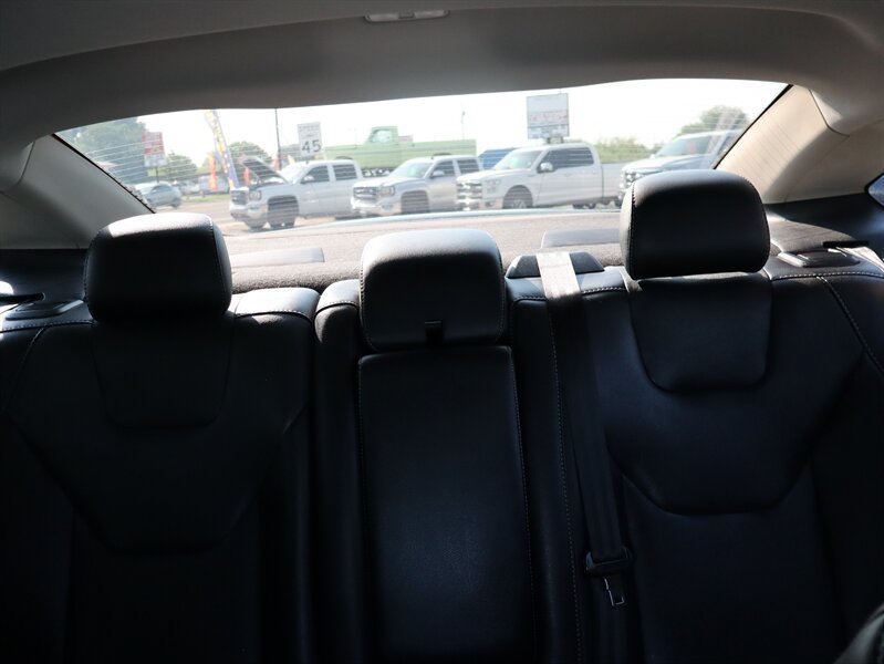Used 2018 Ford Fusion Titanium AWD/4WD image 19