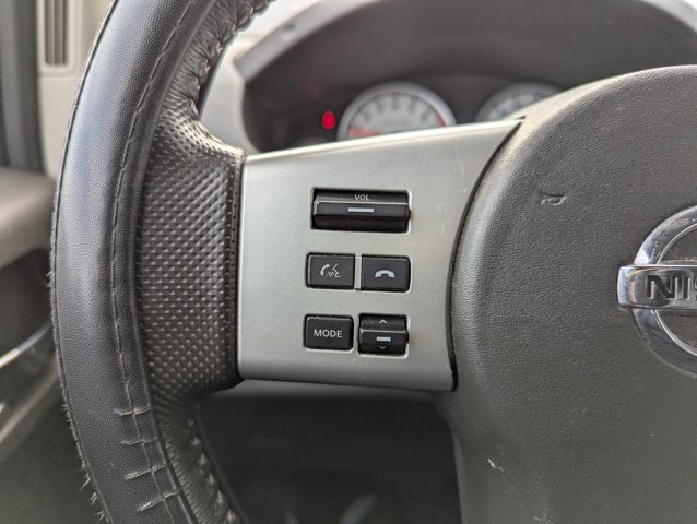 Used 2015 Nissan Frontier PRO-4X AWD/4WD image 13