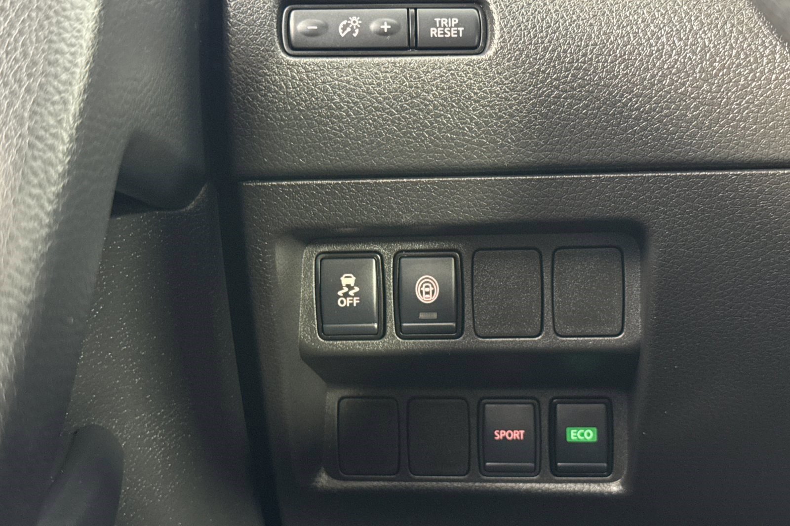 Used 2021 Nissan Rogue Sport S FWD image 36