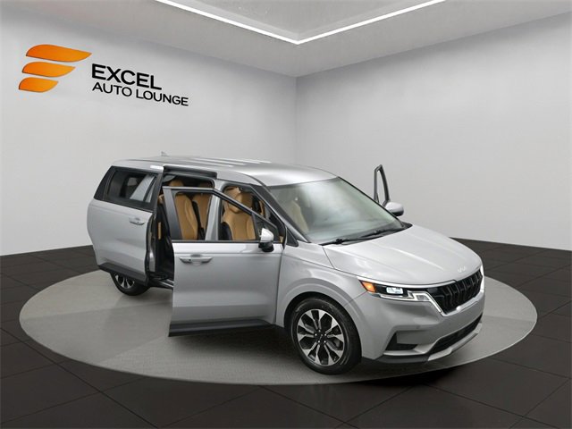 Used 2022 Kia Carnival EX image 55