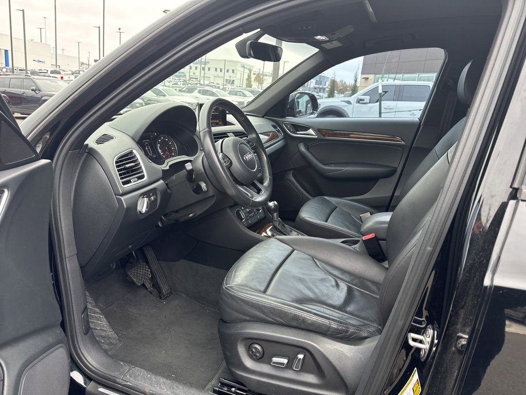 Used 2018 Audi Q3 2.0T Premium w/ Convenience Package image 8