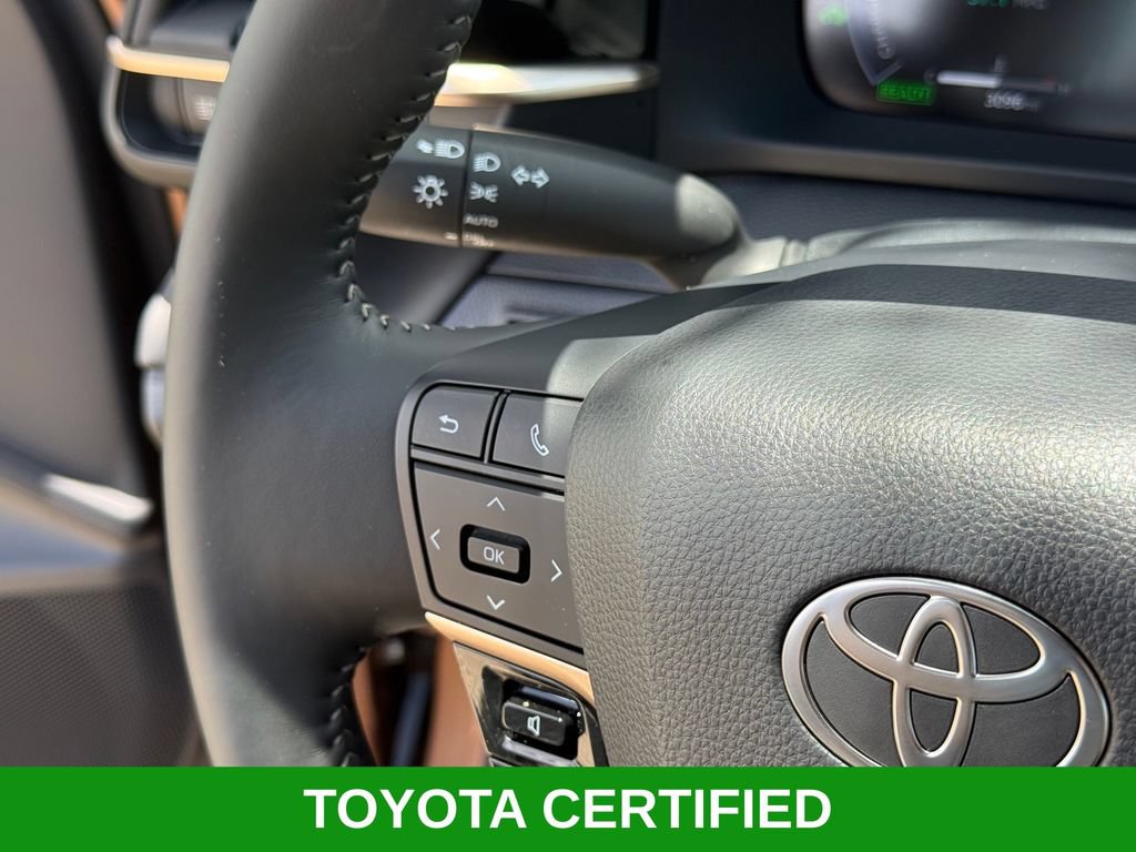 Certified 2026 Toyota Crown AWD/4WD image 14