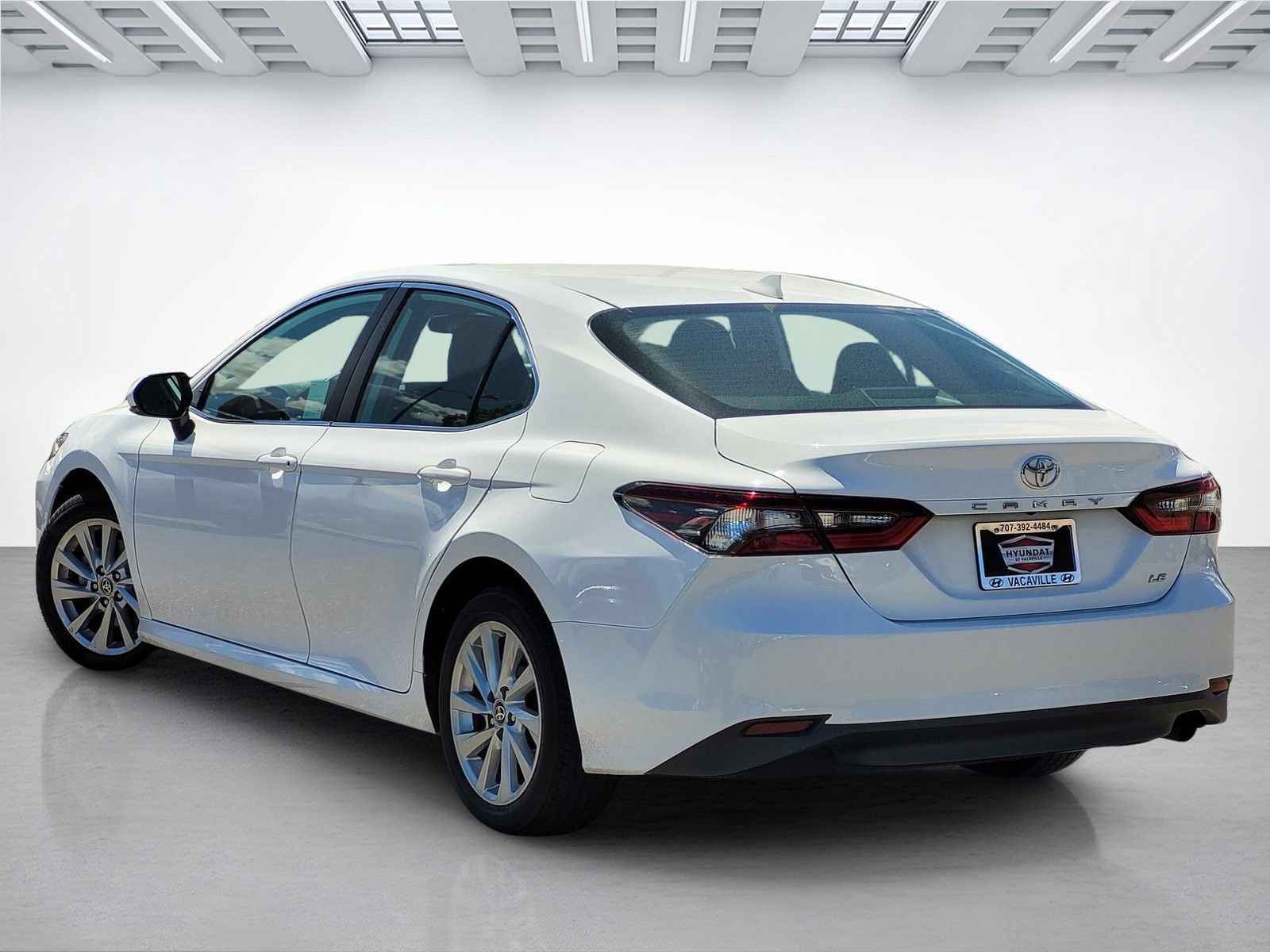 Used 2023 Toyota Camry LE FWD image 6
