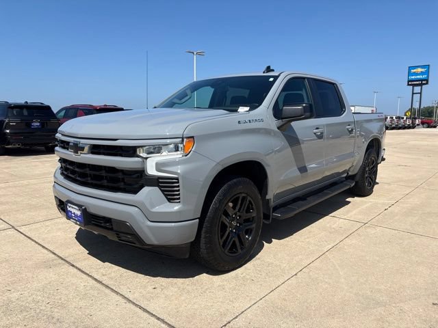 Used 2024 Chevrolet Silverado 1500 RST AWD/4WD image 5