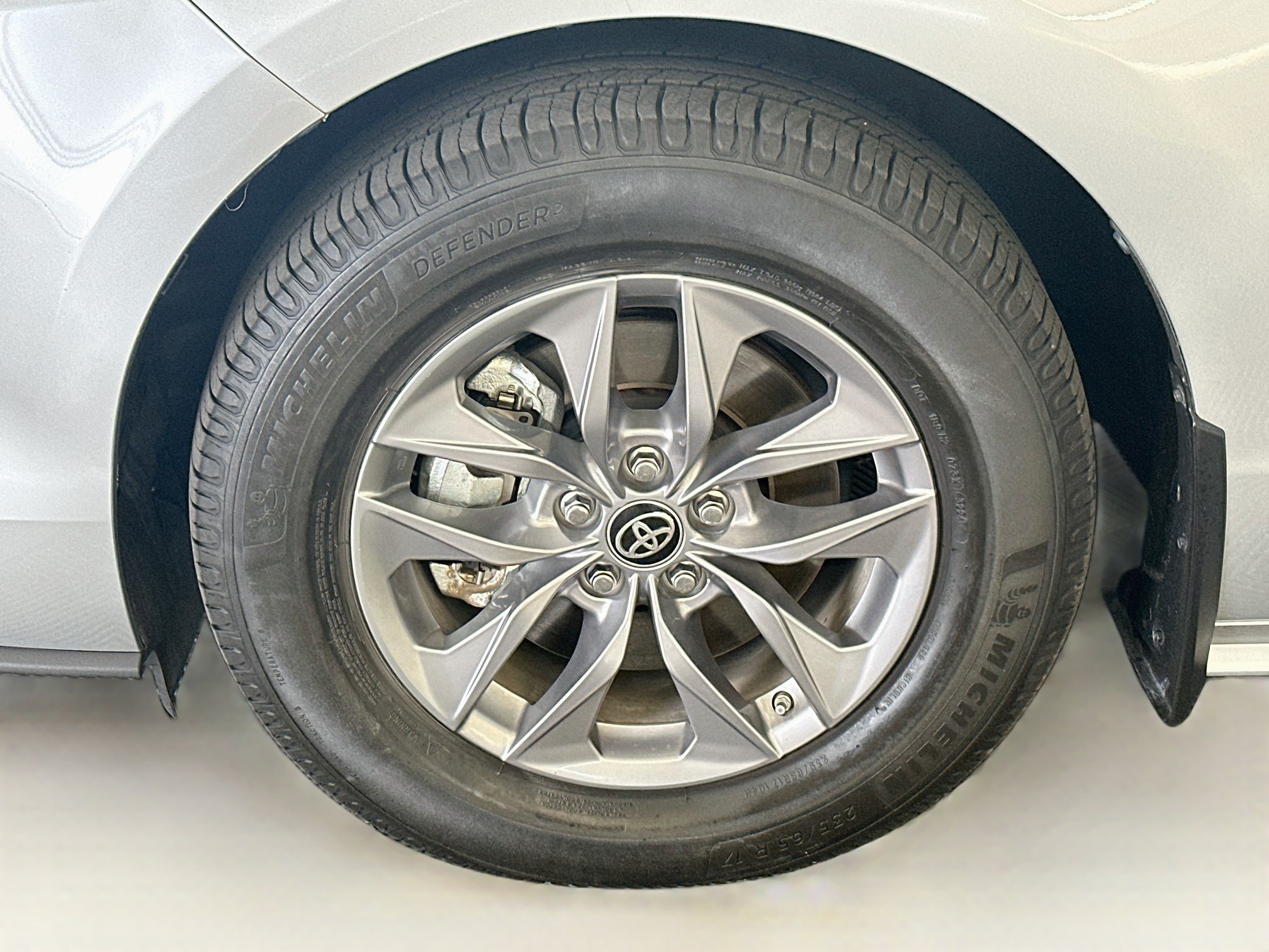 Used 2024 Toyota Sienna XLE w/ XLE Plus Package AWD/4WD image 37