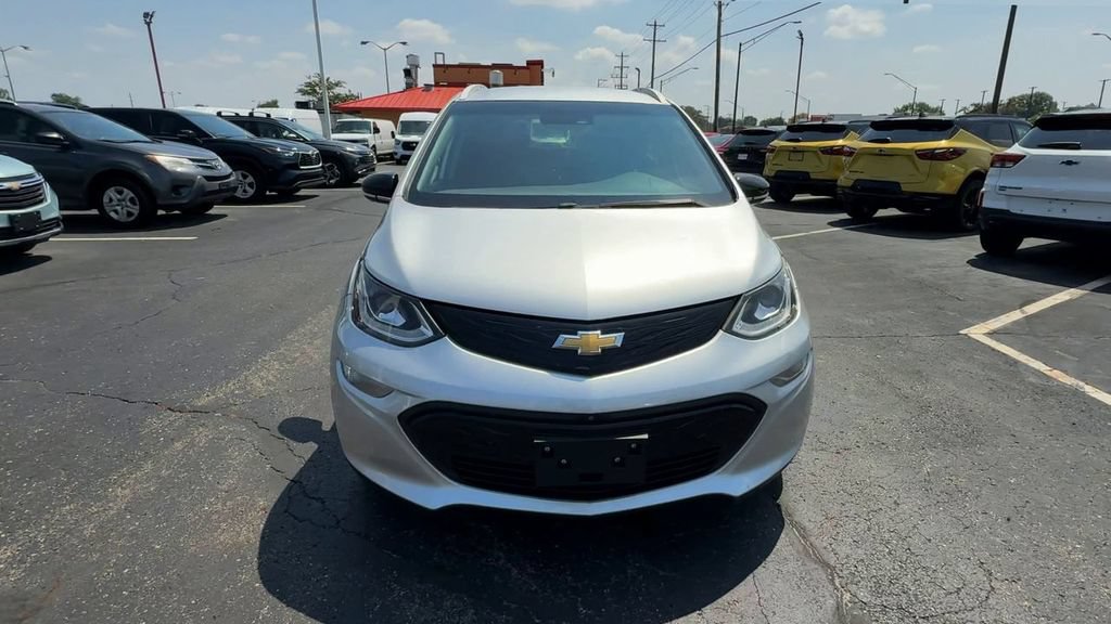 Used 2020 Chevrolet Bolt Premier w/ Infotainment Package FWD image 3